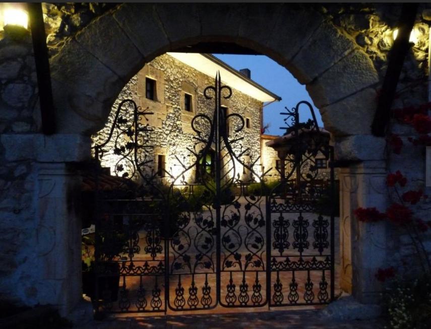 Posada El Pozo Castanedo  ภายนอก รูปภาพ